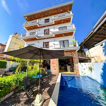 Vplus Hotel Siem Reap Exterior photo