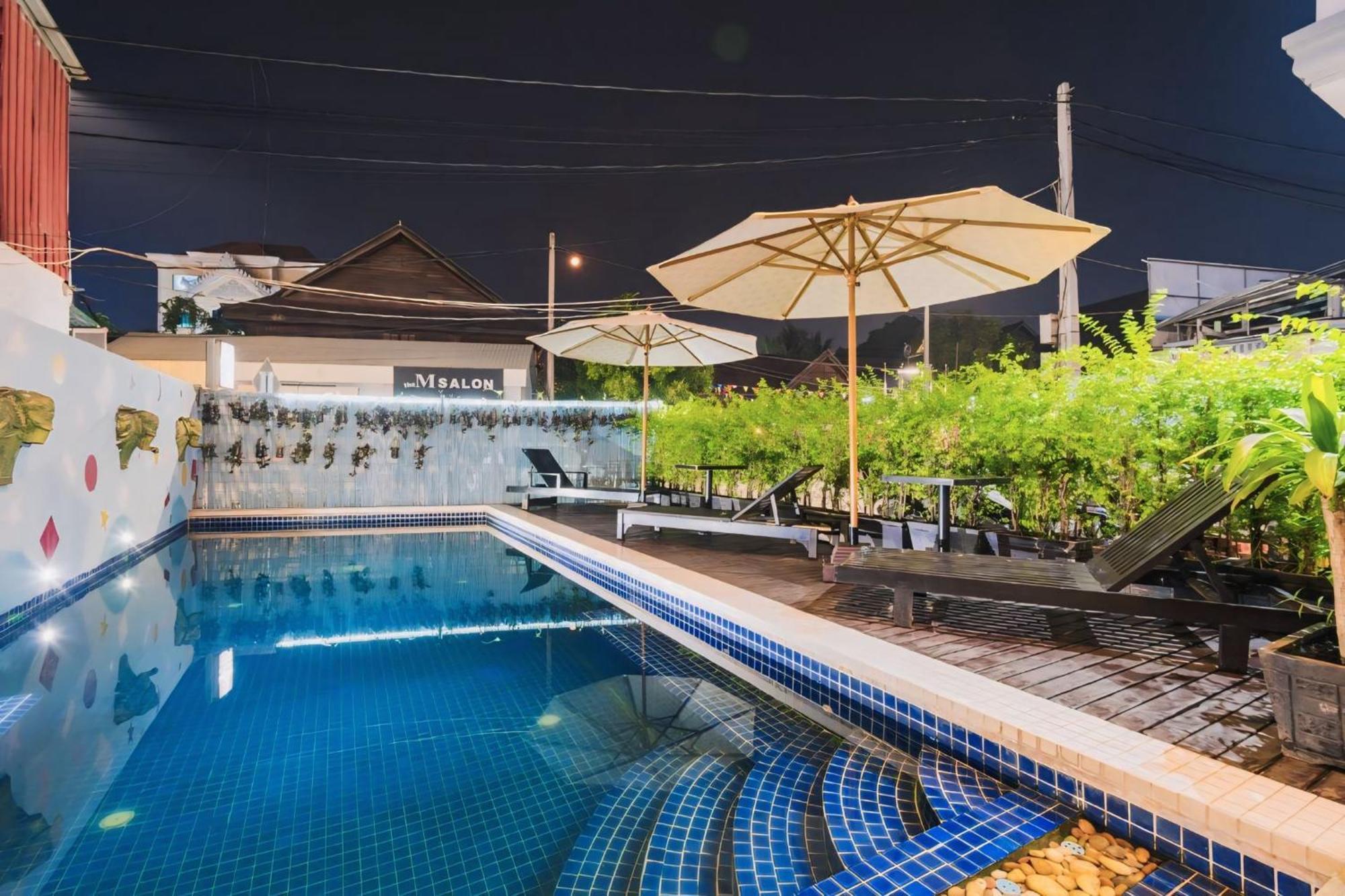 Vplus Hotel Siem Reap Exterior photo