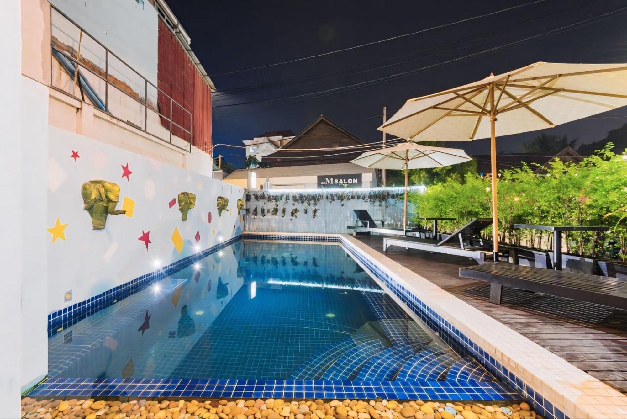 Vplus Hotel Siem Reap Exterior photo