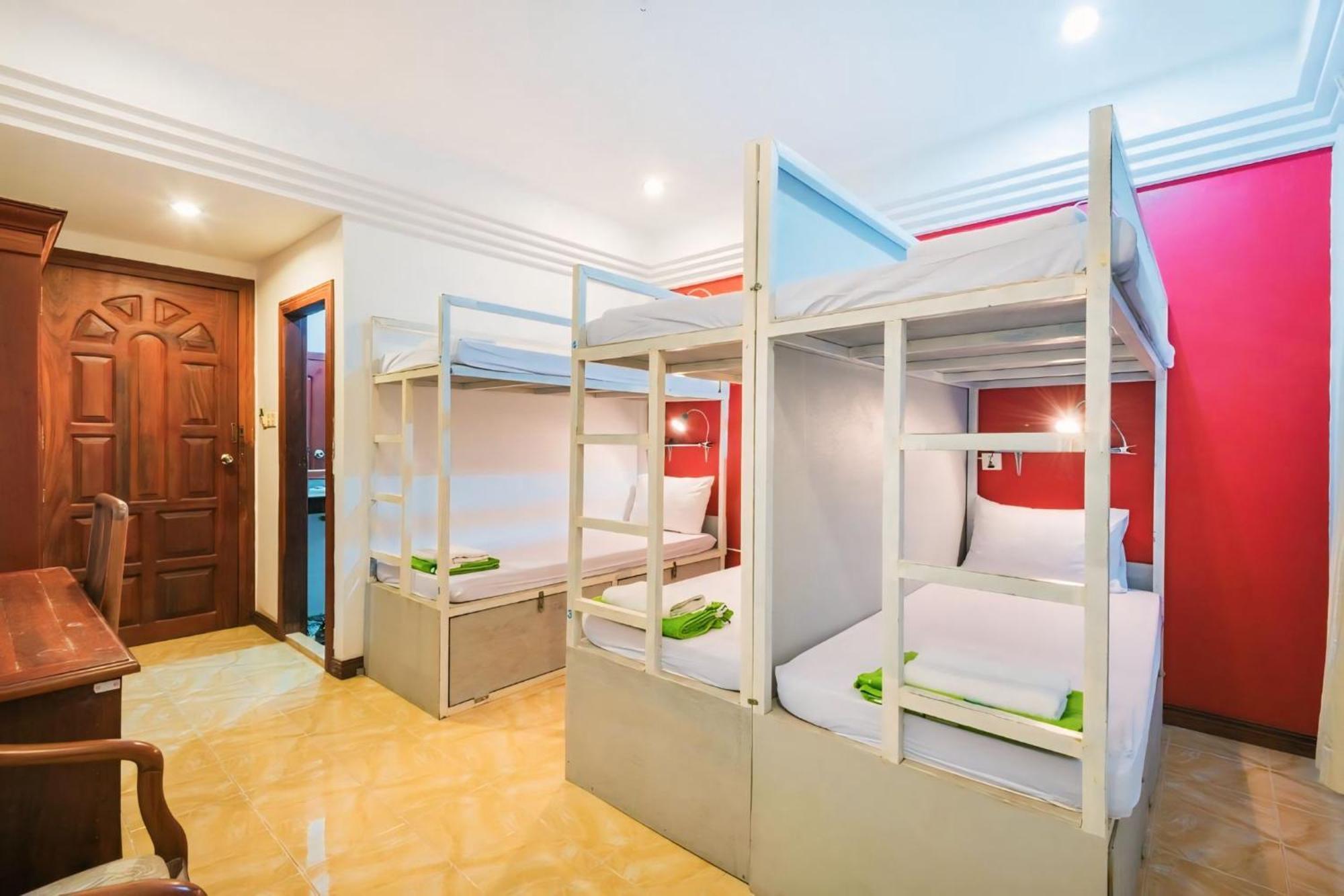 Vplus Hotel Siem Reap Exterior photo