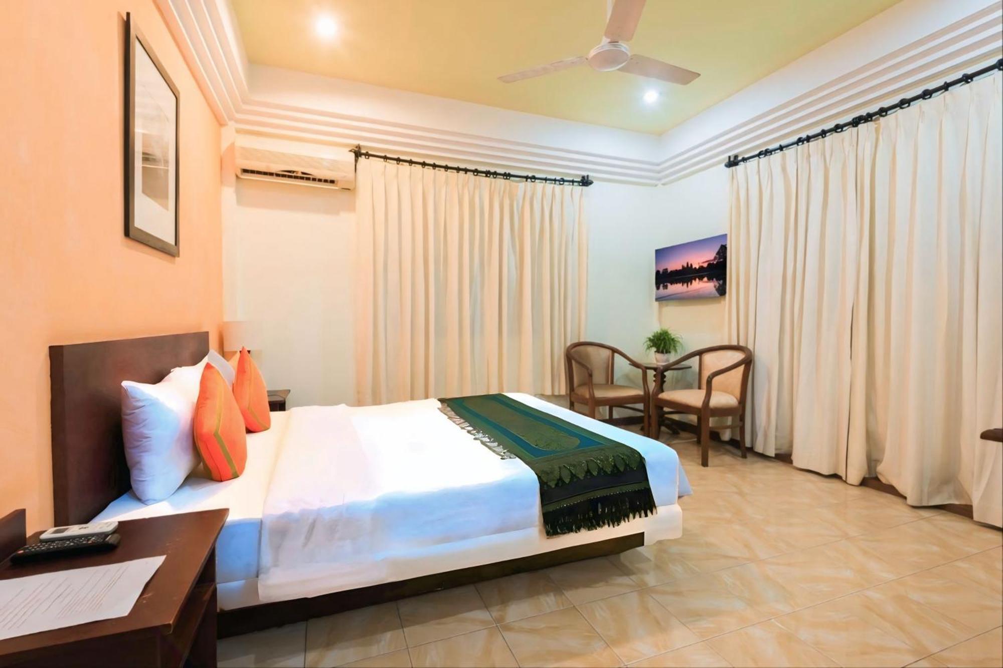 Vplus Hotel Siem Reap Exterior photo
