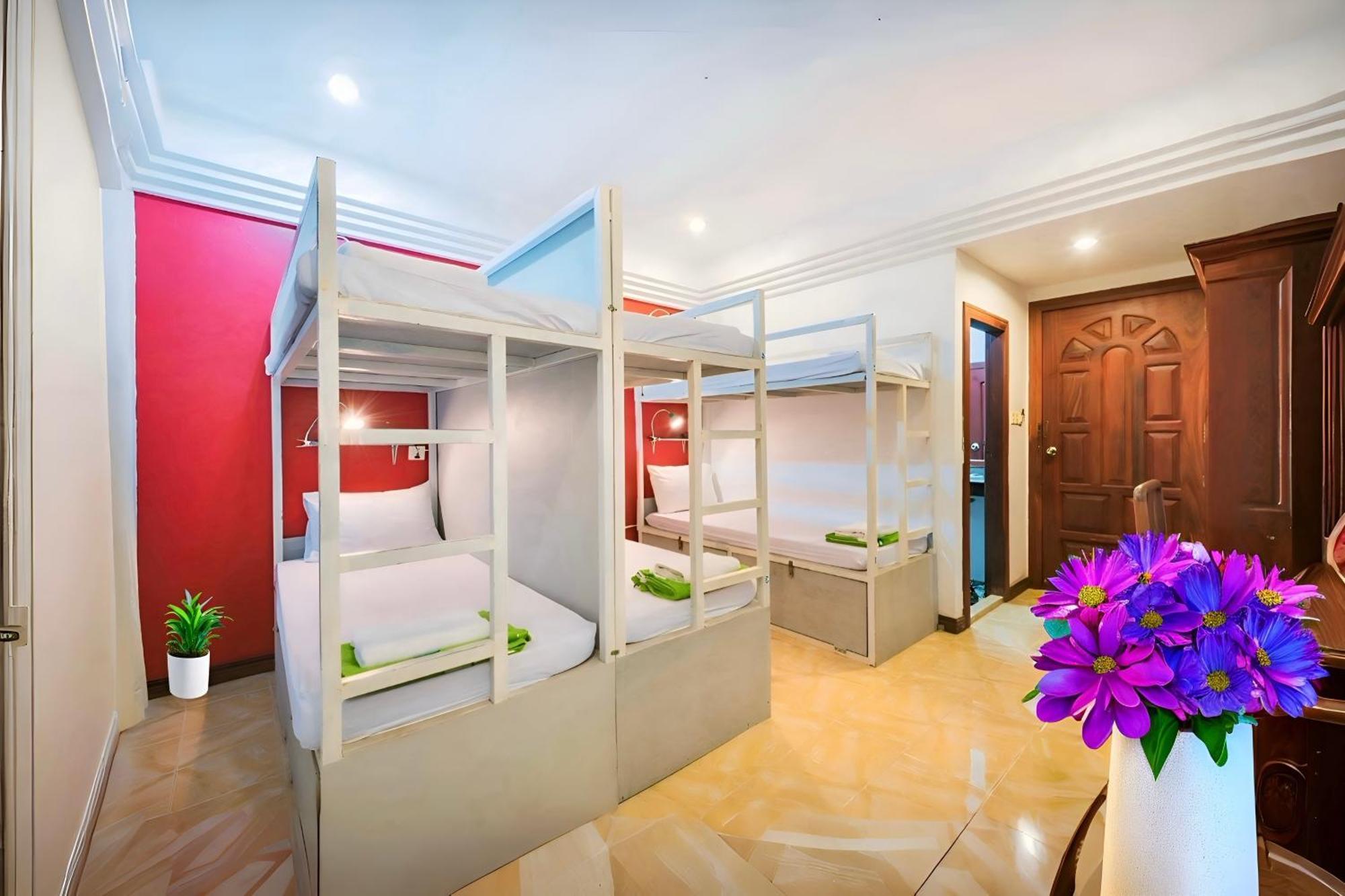 Vplus Hotel Siem Reap Exterior photo