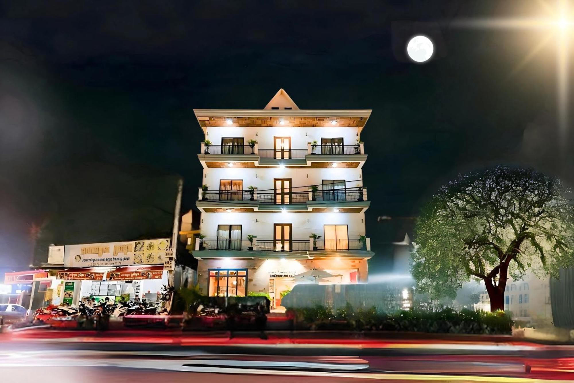Vplus Hotel Siem Reap Exterior photo
