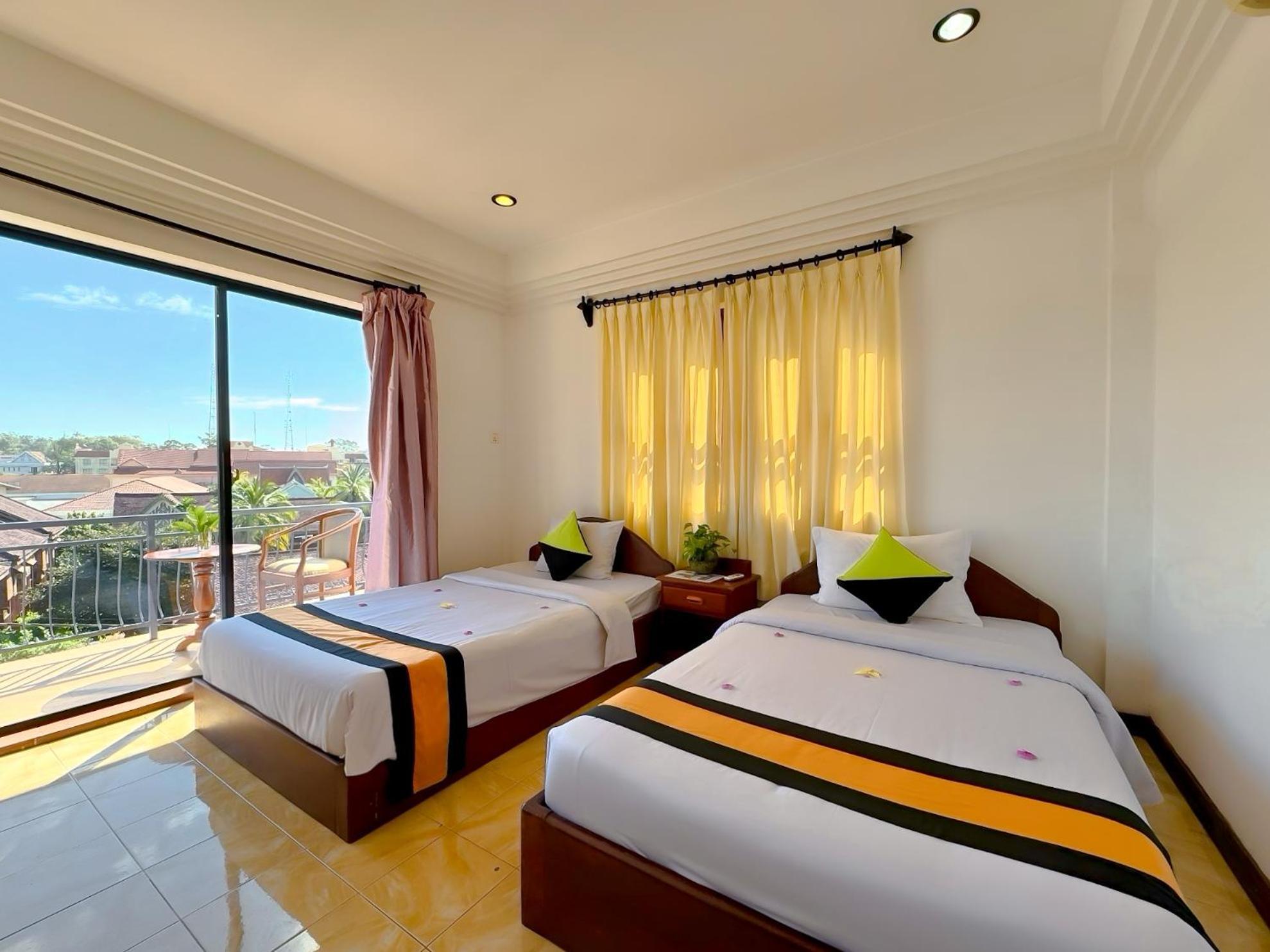 Vplus Hotel Siem Reap Exterior photo