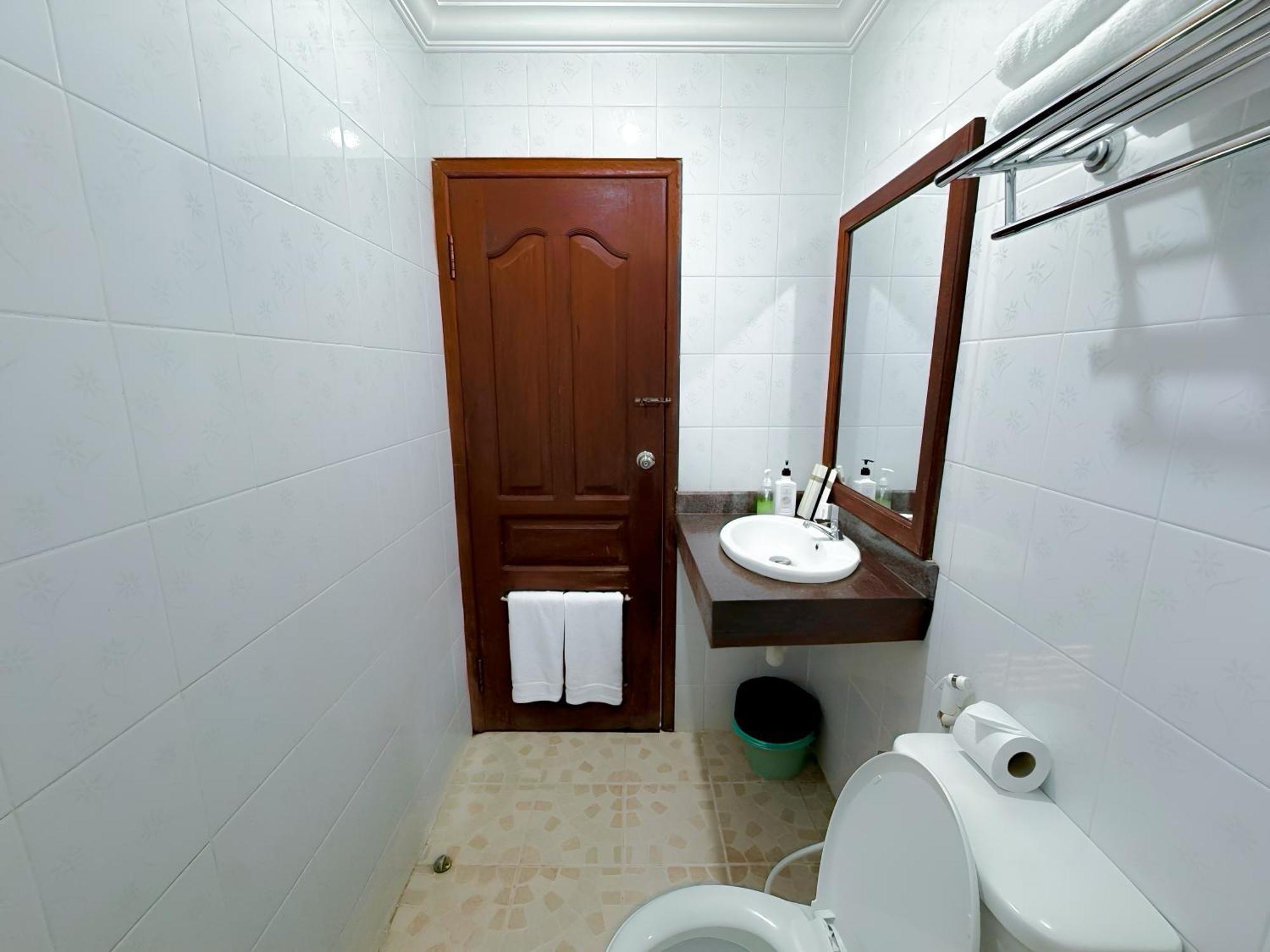 Vplus Hotel Siem Reap Exterior photo